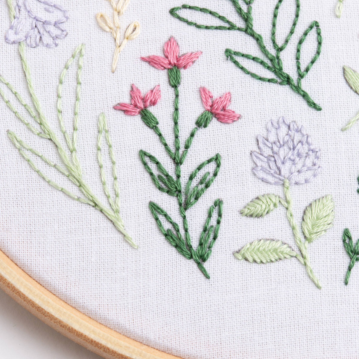 English Garden Embroidery Kit | Beginner Craft Kit
