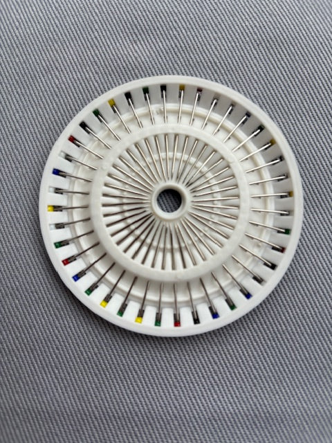 P029139 Glass-headed Pins No.9 asstd 0.60 x 30mm