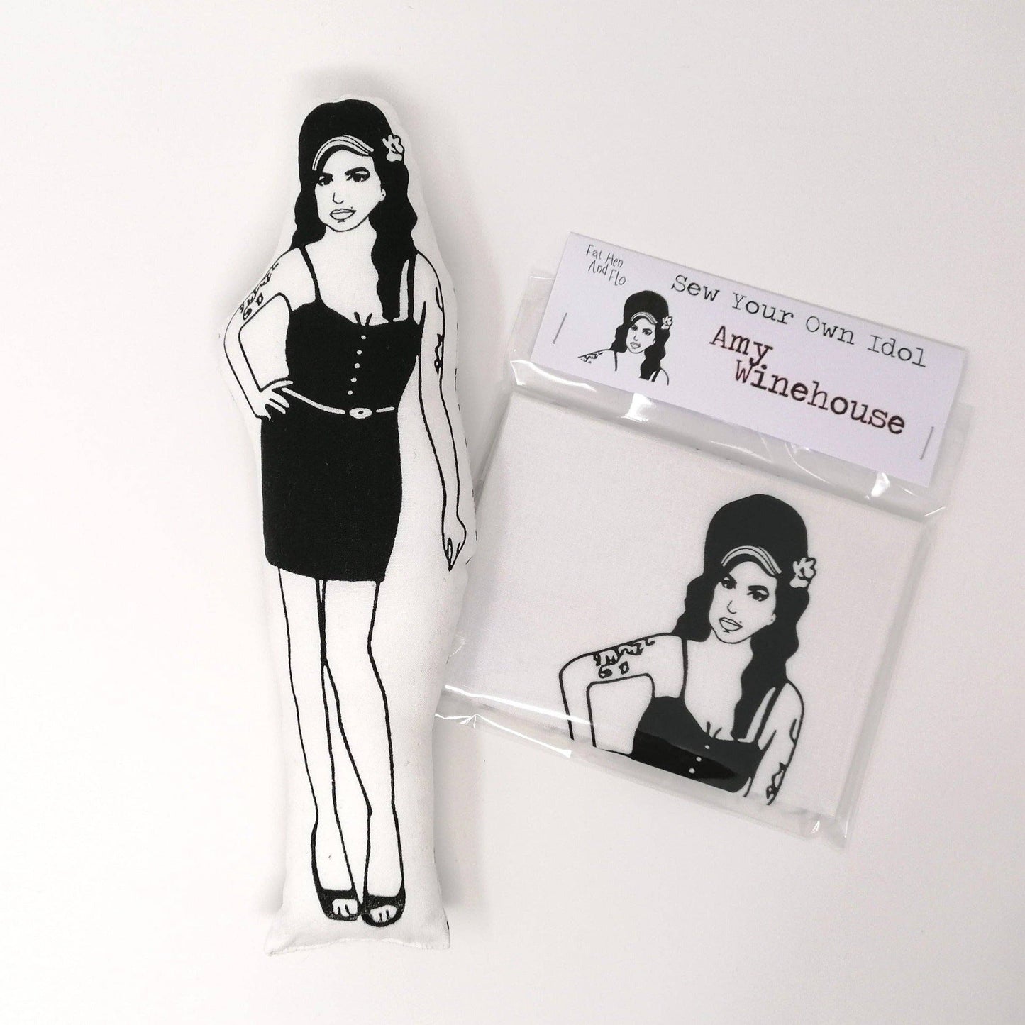 AMY WINEHOUSE - Sew Your Own Idol Kit