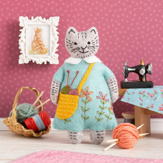 Corinne Lapierre Felt Craft Kit - Mrs Cat