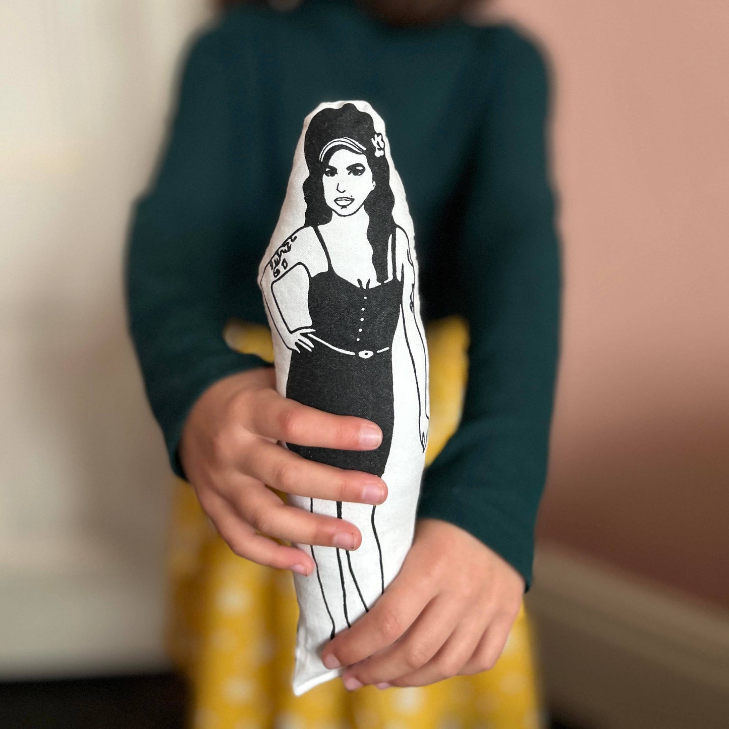 AMY WINEHOUSE - Sew Your Own Idol Kit