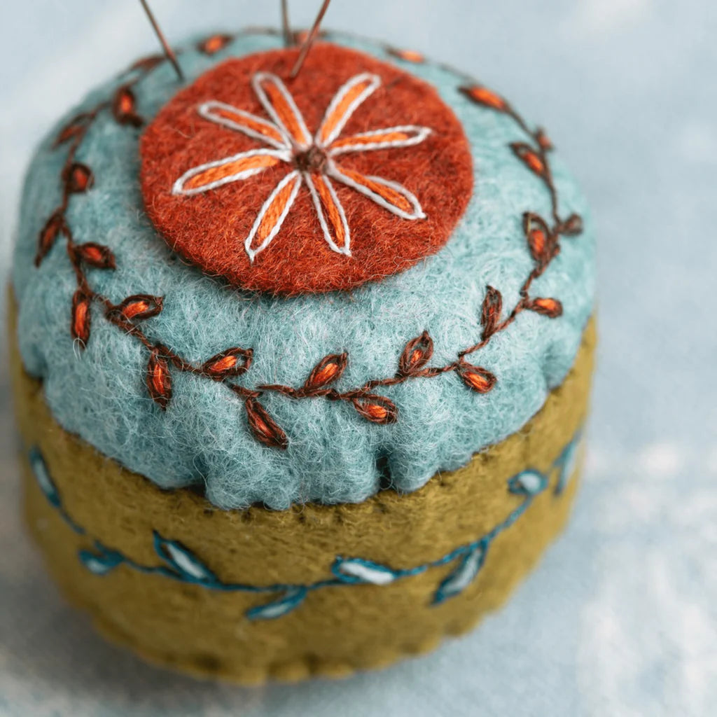Corinne Lapierre Felt Craft Kit - Embroidered Scissors Pouch and Mini Pincushion
