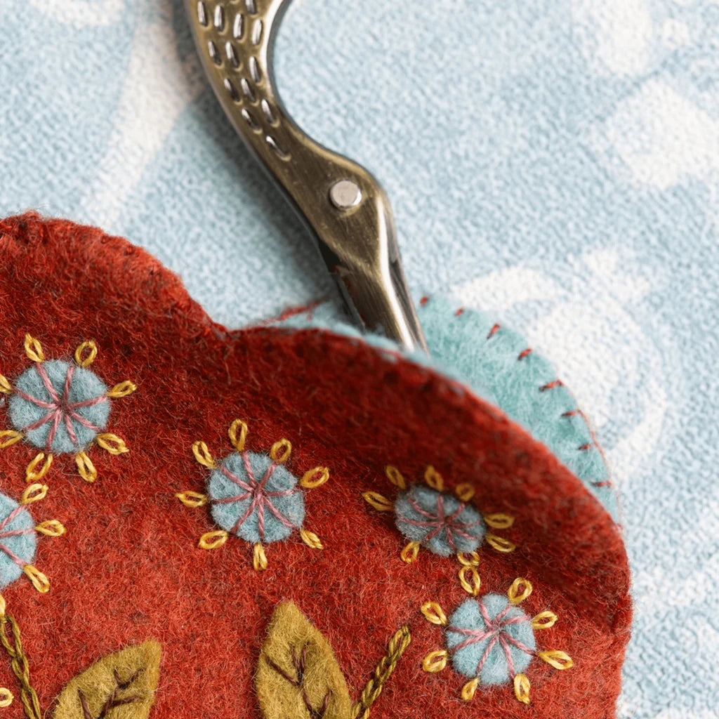Corinne Lapierre Felt Craft Kit - Embroidered Scissors Pouch and Mini Pincushion