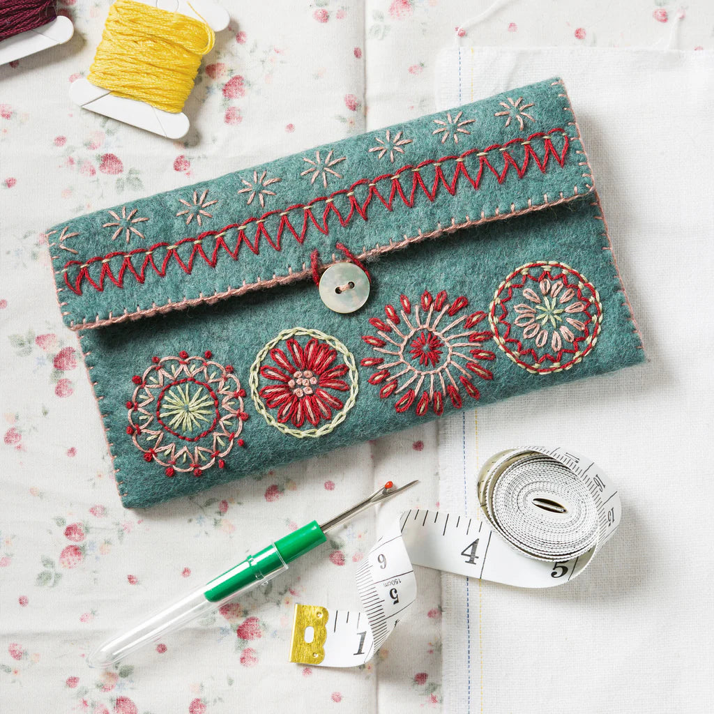 Corinne Lapierre Felt Craft Kit - Sewing Pouch