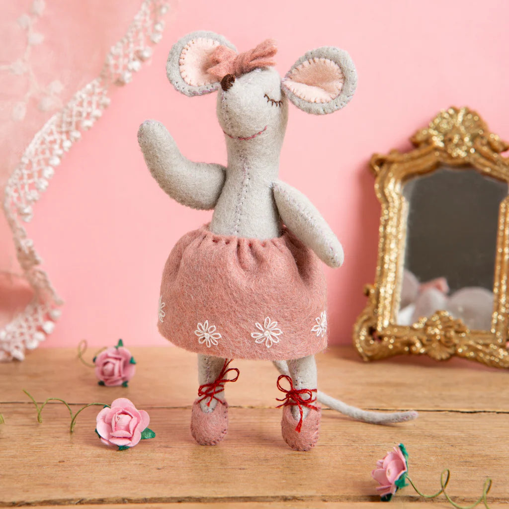 Corinne Lapierre Felt Craft Kit - Little Mouse, Ballet Dancer