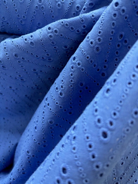 Anglaise Cotton ZigZag - periwinkle blue