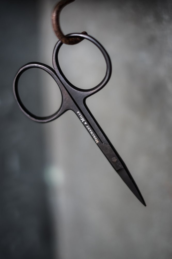 Wide Bow Scissors - Merchant and Mills