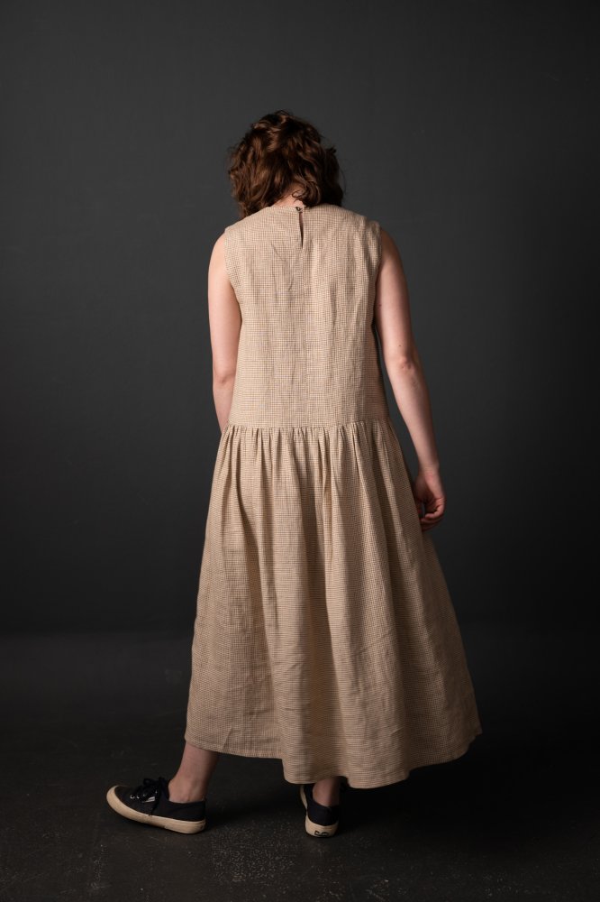 Merchant and Mills - Paper Sewing Pattern - The Hattie and Ellis