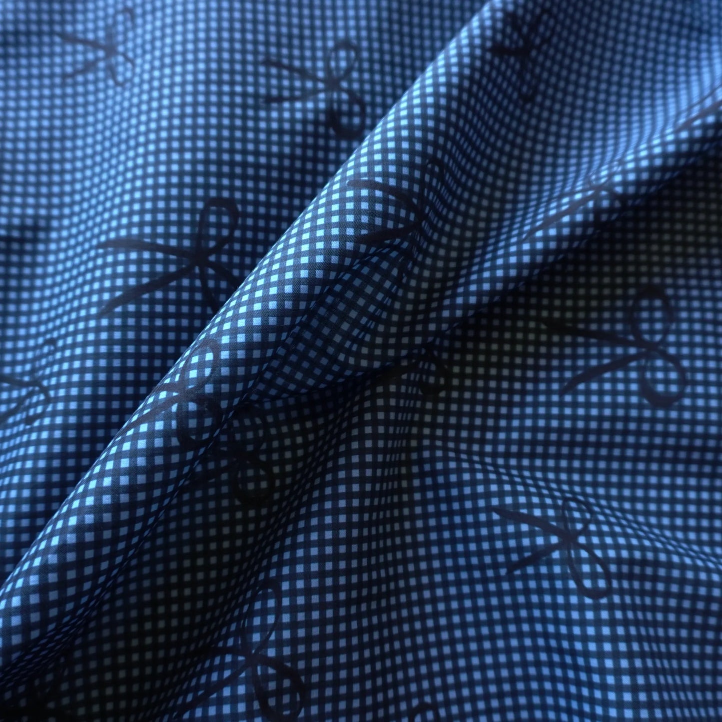 Viola - high yarn count cotton poplin print