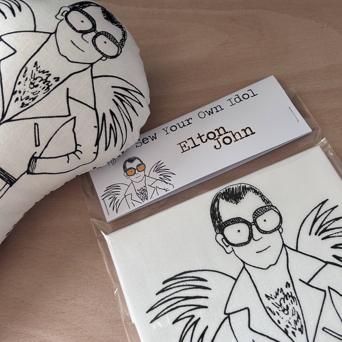 ELTON JOHN - Sew Your Own Idol Kit