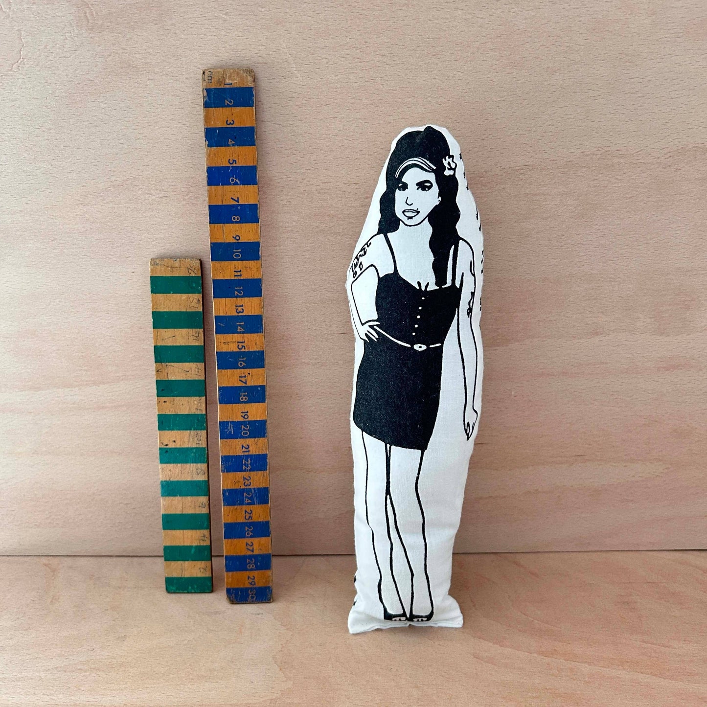 AMY WINEHOUSE - Sew Your Own Idol Kit