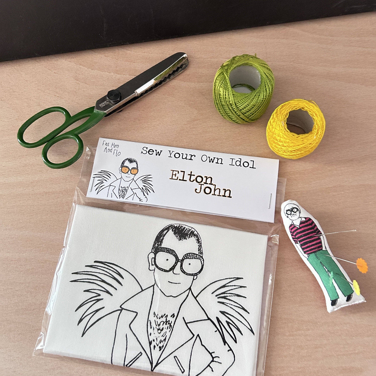 ELTON JOHN - Sew Your Own Idol Kit