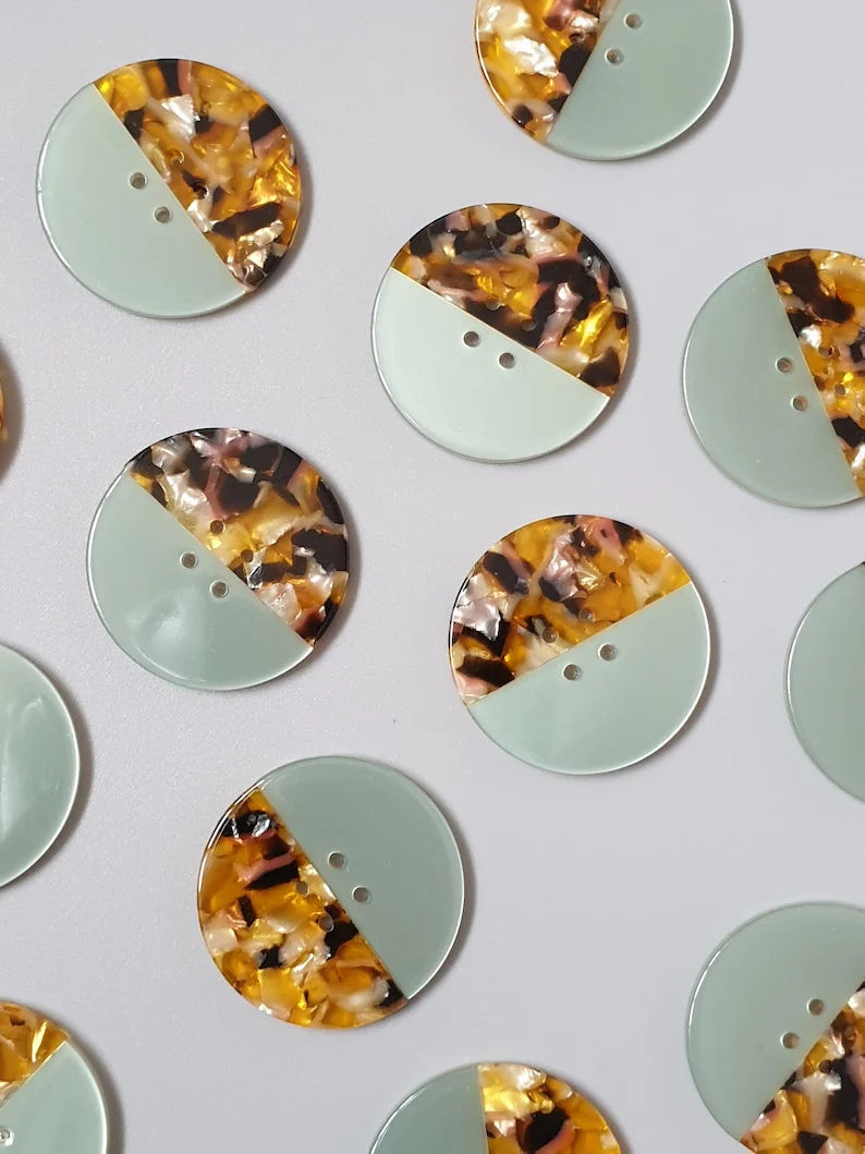 Pigeon Wishes buttons - Ocean Leopard Button card (35mm)